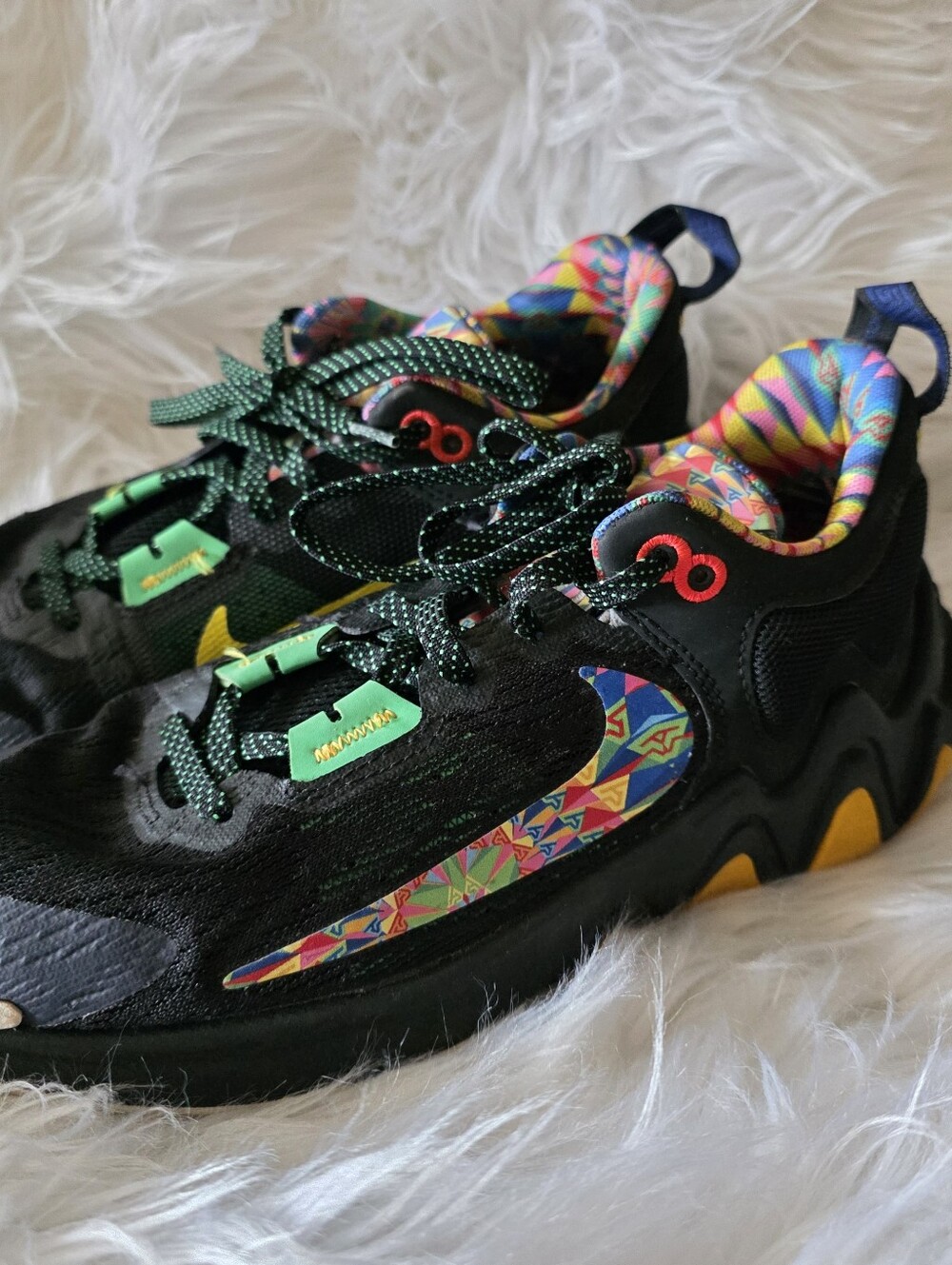 Nike Giannis Immortality 2 Youth Size 6